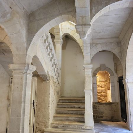 Uzes, Au Coeur Du Centre Medieval La Boussole D'Uzes, Appartement De Caractere Du XVII -Eme Siecle Buitenkant foto